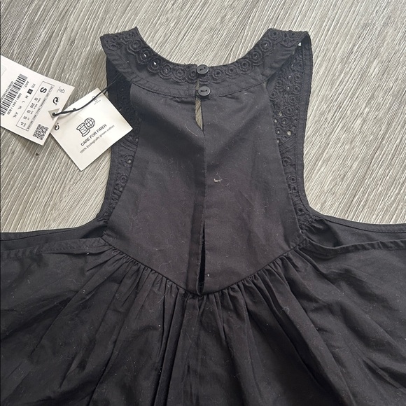 NWT Zara Floral Embroidered Black High Neck Top - Picture 5 of 6